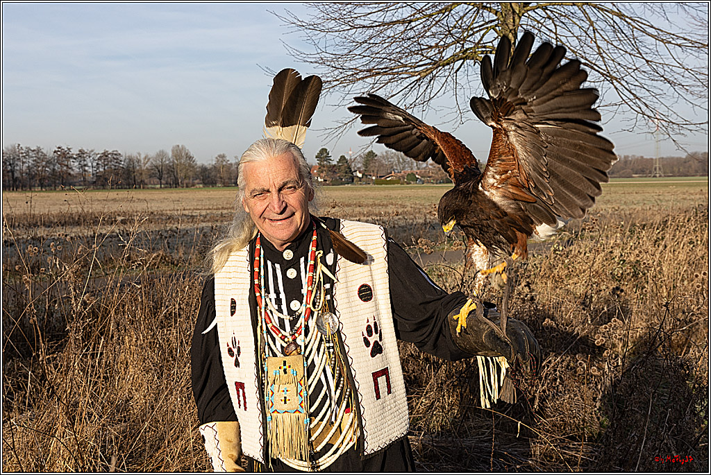 Cheyenne-Halbblut Hunting Wolf in der Falknerei Pierre Schmidt; Gymnich, 09.02.2023